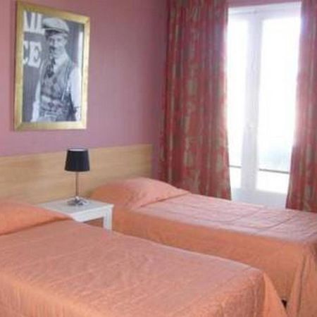Hotel Du Beffroi Calais Cameră foto